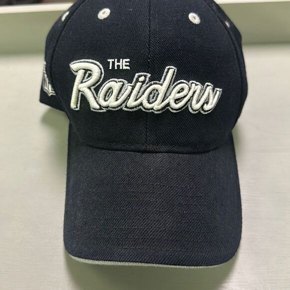 Vintage 2000s Unisex Black NFL Reebok The‎ Raiders National Football League OSFA - Picture 1 of 6
